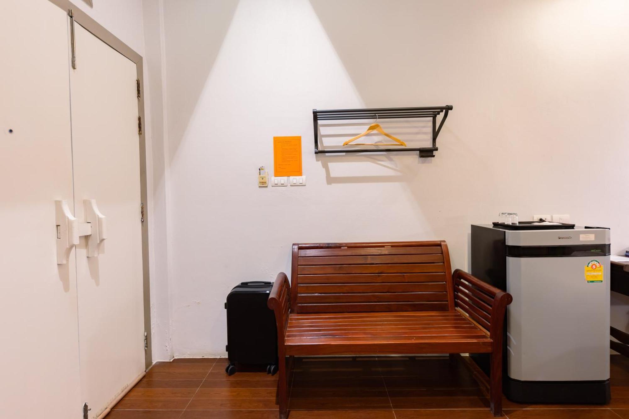 Sleep Hotel - Sha Certified Surat Thani Eksteriør bilde