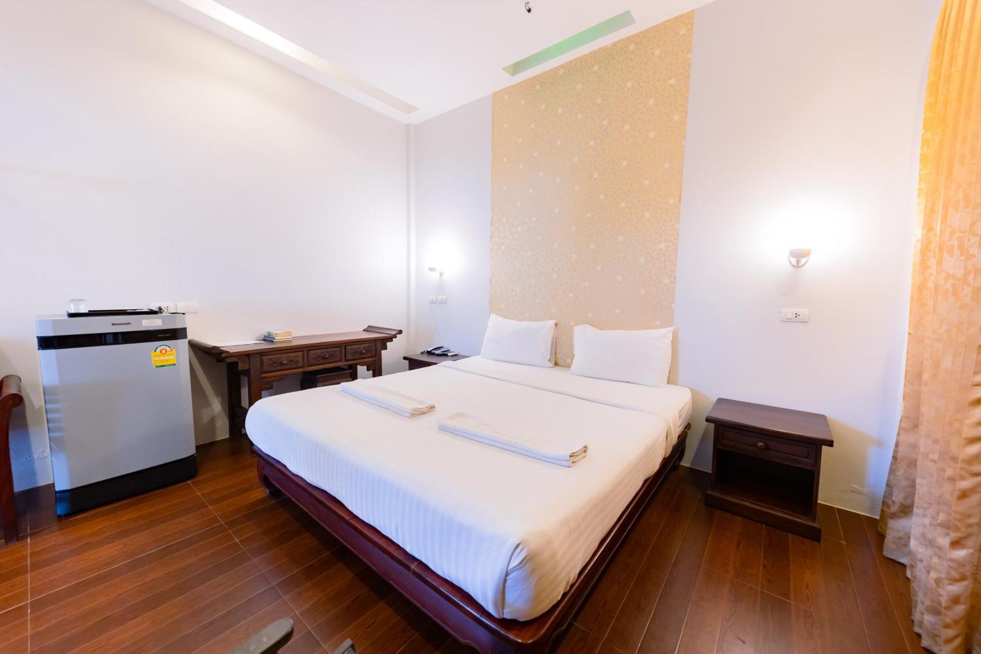Sleep Hotel - Sha Certified Surat Thani Eksteriør bilde